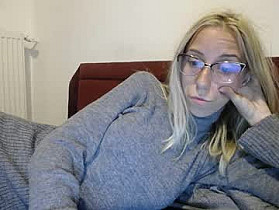 barelylegalblondy Cam