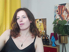 NadineGold Cam