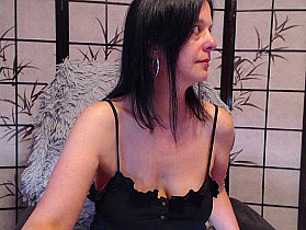 SweetLongLips Cam