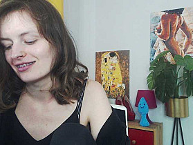 NadineGold Cam