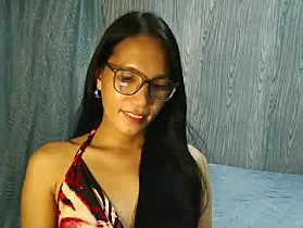 urpinaylovelyjuliaxxx Cam