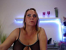 JuliaPink Cam