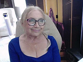 BlondeSofia Cam