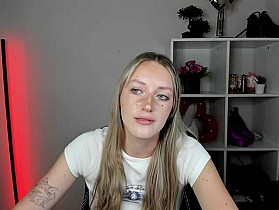 EvelynBlond Cam