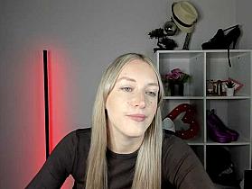 EvelynBlond Cam