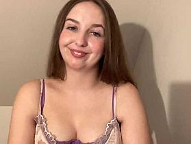 CharlotteNatural Cam