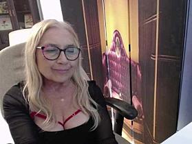 BlondeSofia Cam
