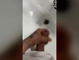 bigwhitecock658379 Cam